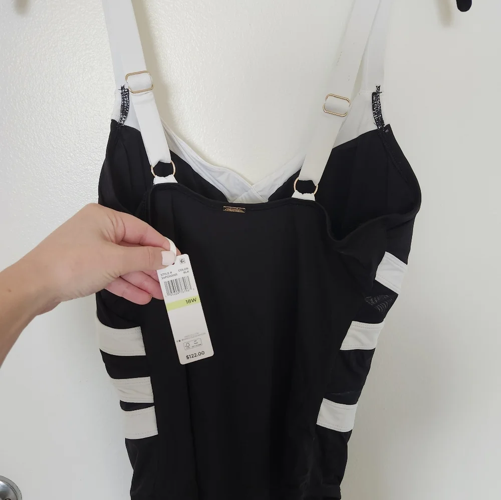 Anne Cole Black and White Swimsuit - Picture 5 of 5